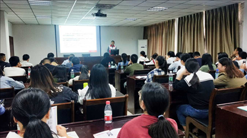 市红十字会对&ldquo;三支一扶&rdquo;志愿者进行应急救护培训