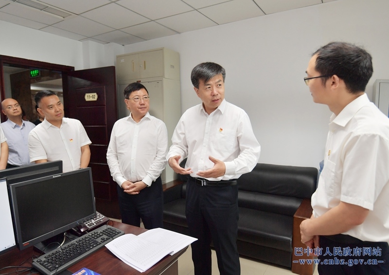 于立军到巴中督导调研党史学习教育、渠江流域河湖管护等工作<br>突出党建引领　坚持学史力行　深入推进创新驱动引领高质量发展<br>何平王波高鹏凌王善平先后参加有关活动