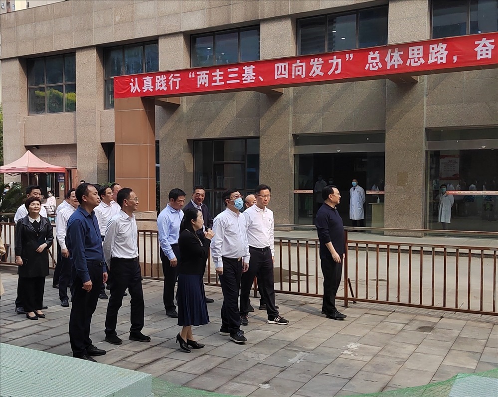 市委书记何平调研市红十字会建设项目