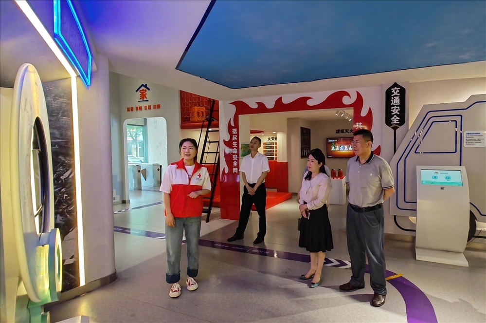 巴中市红十字会赴浙江金华考察学习